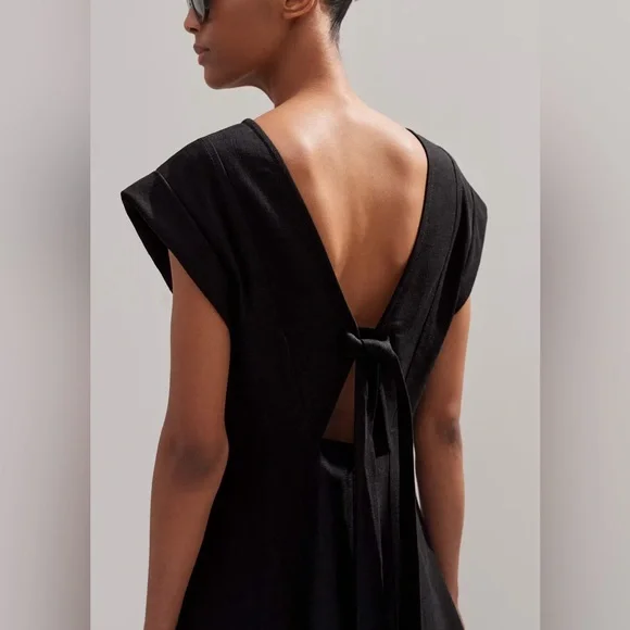 NWT Me + Em Tailored Flare Midi Dress Black - Picture 2 of 7